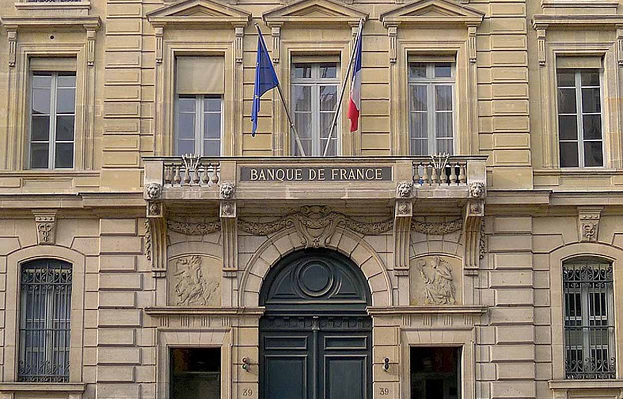 Moins de croissance et plus d'inflation en France en 2022 selon la Banque de France