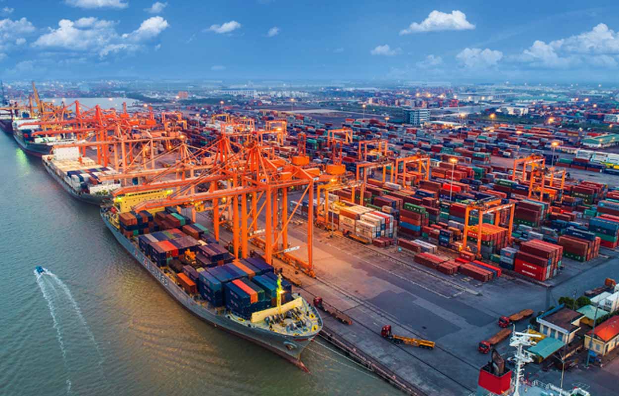IDE et exports tirent la forte croissance du Vietnam