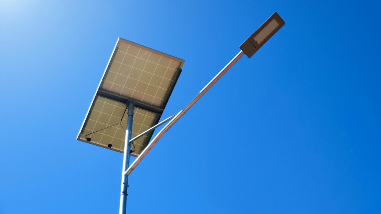 50 000 lampadaires solaires intelligents bientôt implantés au Togo